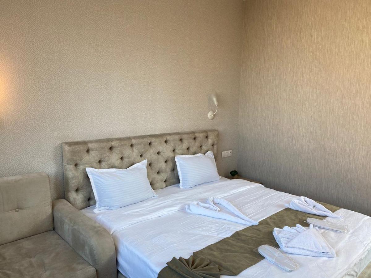 Tbt Hotel Tbilisi Exterior photo